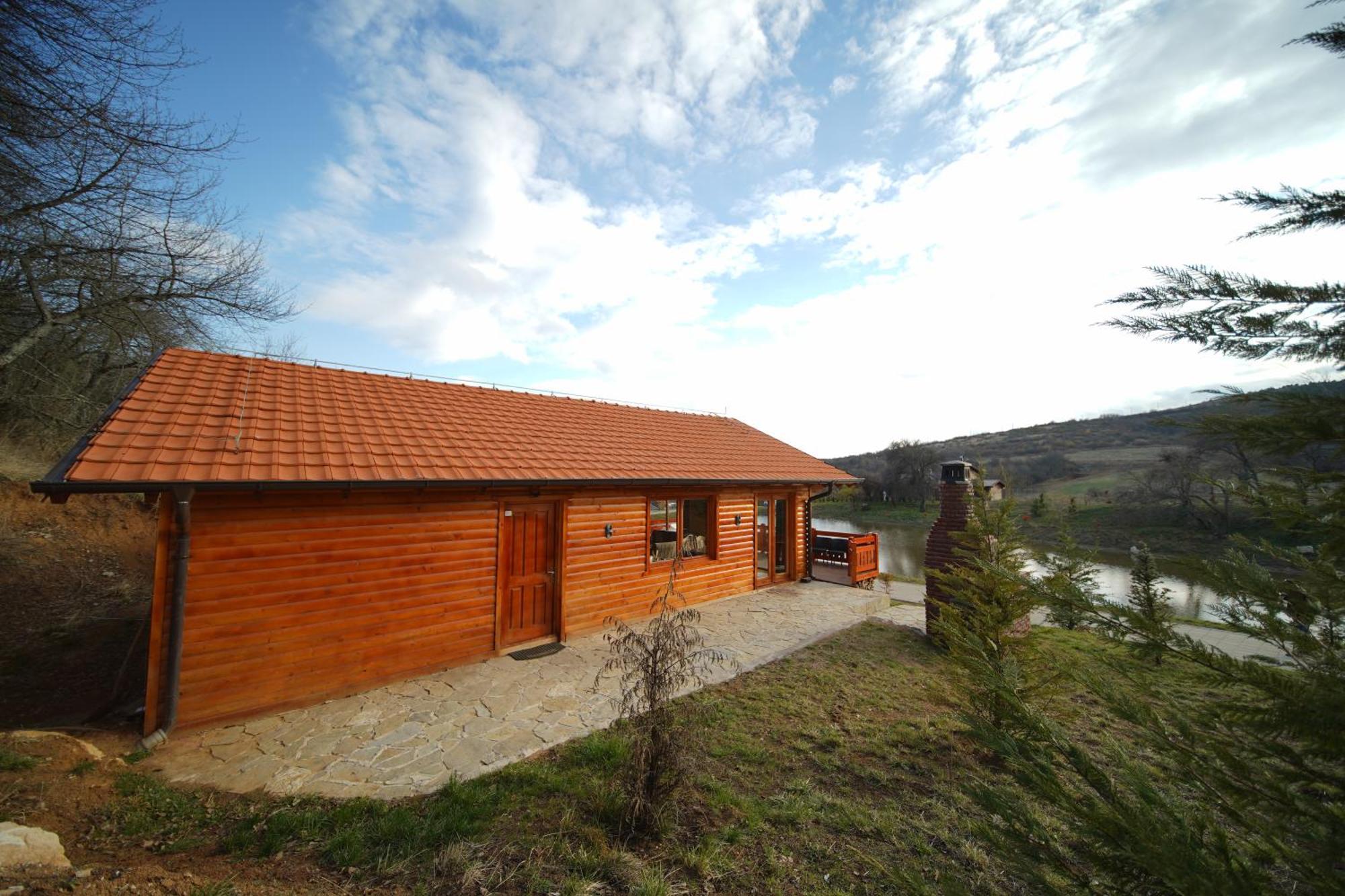Bioland Villa'S Novoberdo Eksteriør billede